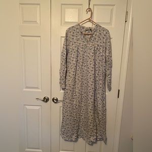 LL Bean Blue Print Flannel Long Nightgown Womens Medium